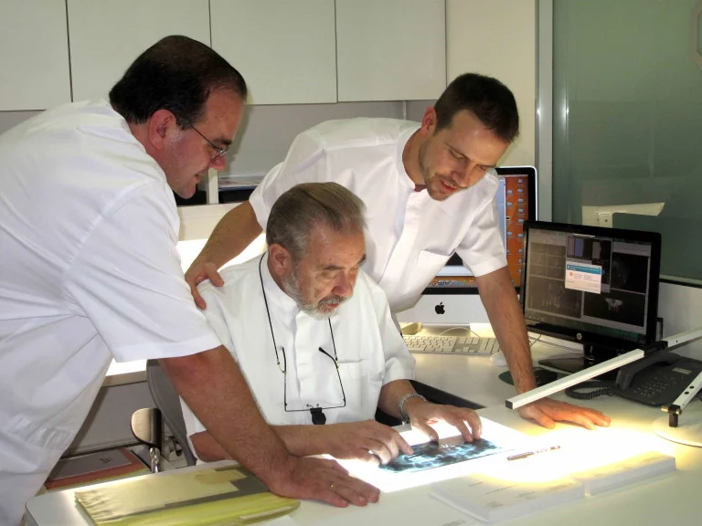 Dr. Josep Padrós i Serrat et alia