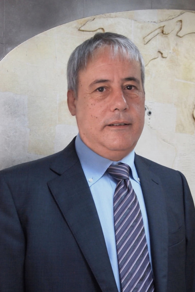 Sr. Enrique González Becerra