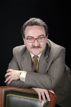 Dr. Ferran García José