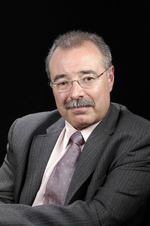 Dr. Robert García Mas