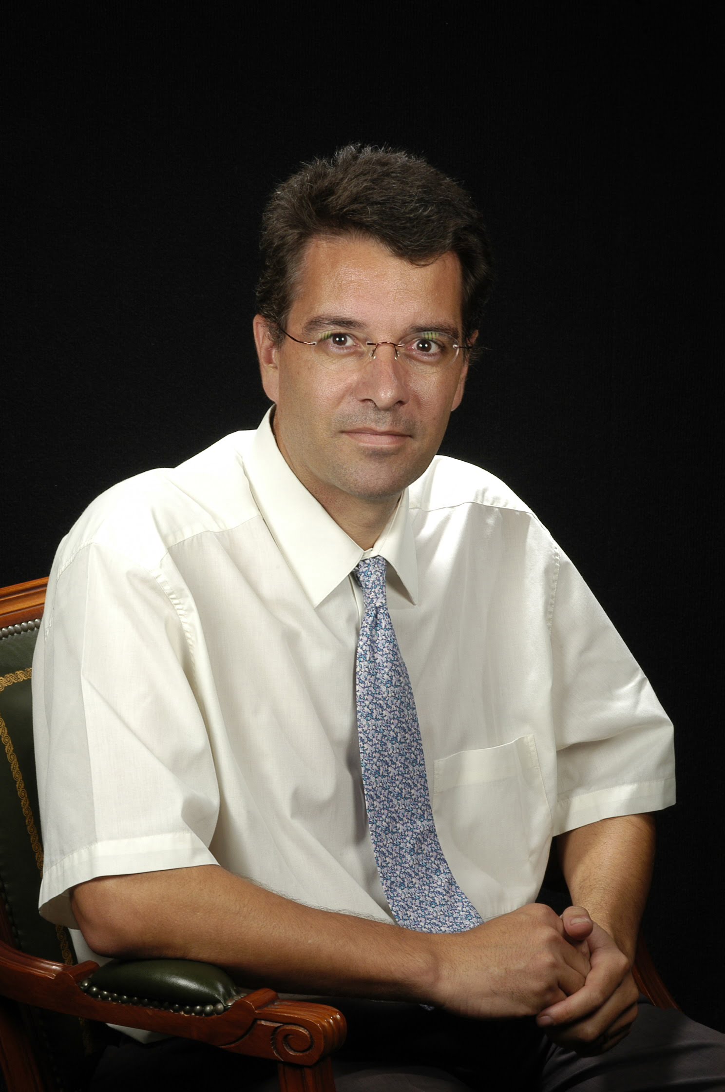Dr. Mateu Serra-Prat