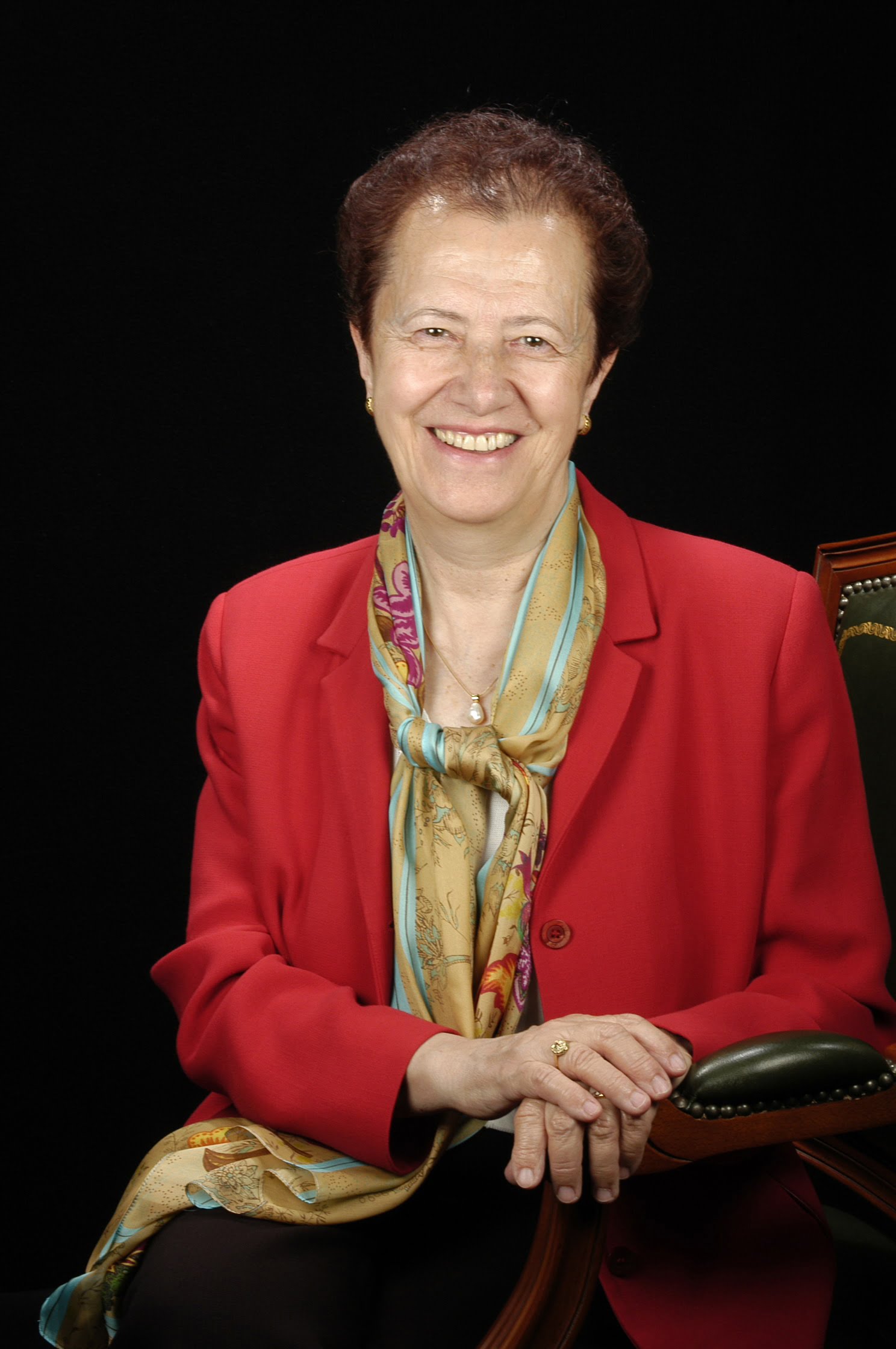 Dra. María Josefa Yzuel Giménez