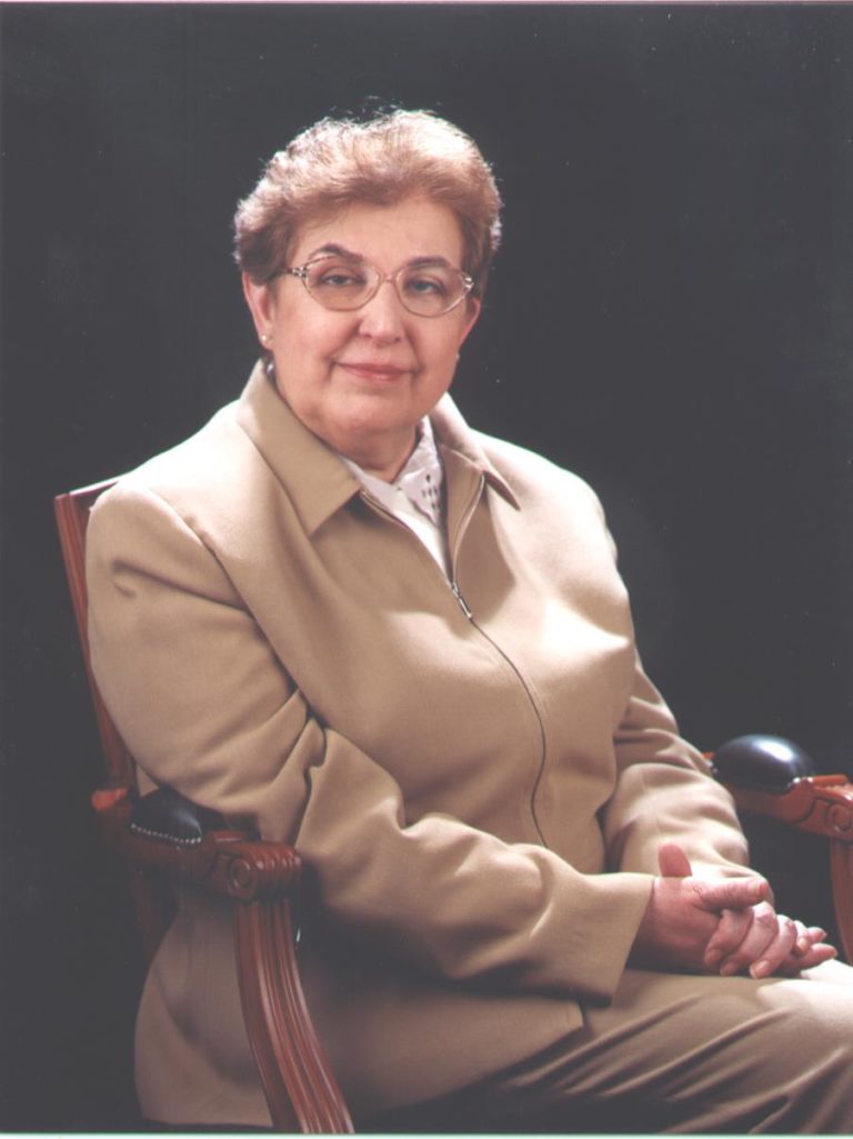 Sra. Montserrat Baró Sans
